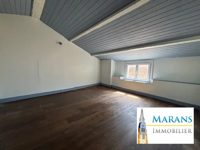 Maison en pierre avec 5 chambres proche La Rochelle - Vendée 