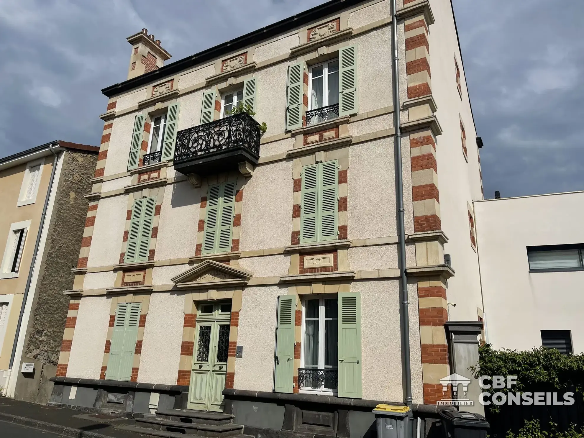 Magnifique duplex T4 à Chamalières avec balcon, cave et faible charges 