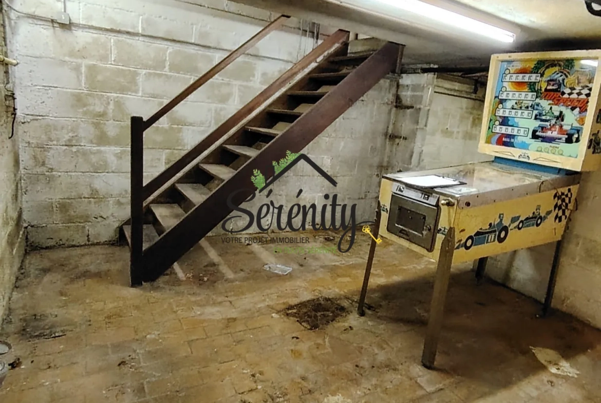 Maison à vendre à Cambrai – 160m², 3 caves, garage, secteur Martin Martine 