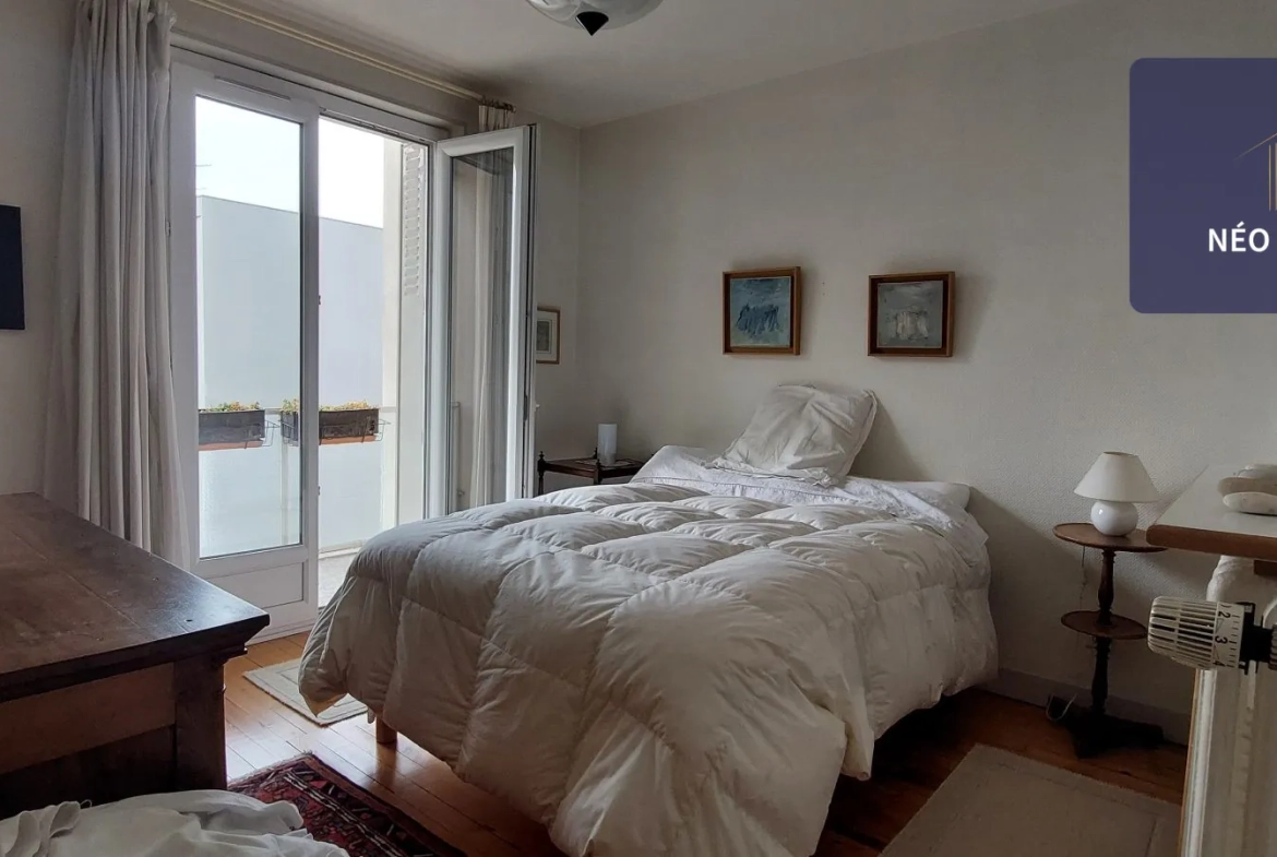 Appartement lumineux de 81 m² avec balcon et cave à Chamalières 