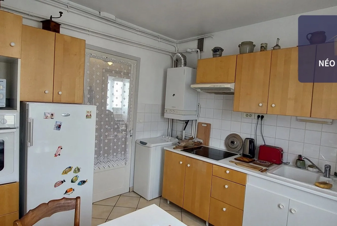 Appartement lumineux de 81 m² avec balcon et cave à Chamalières 