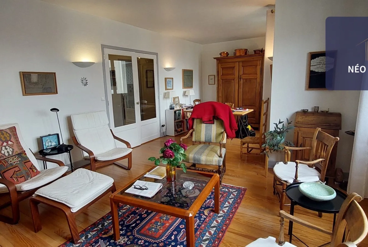 Appartement lumineux de 81 m² avec balcon et cave à Chamalières 