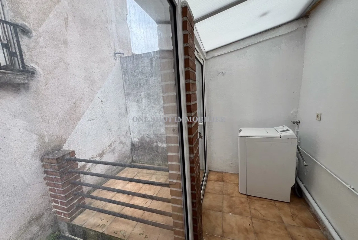 Bel appartement 3 pièces lumineux à Orléans Sud avec véranda et charme ancien 