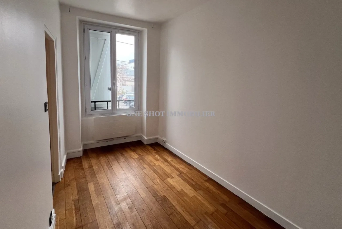 Bel appartement 3 pièces lumineux à Orléans Sud avec véranda et charme ancien 