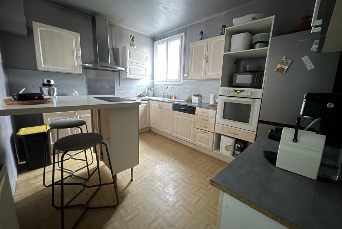 Superbe ensemble immobilier à Trégueux avec potentiel de rénovation 