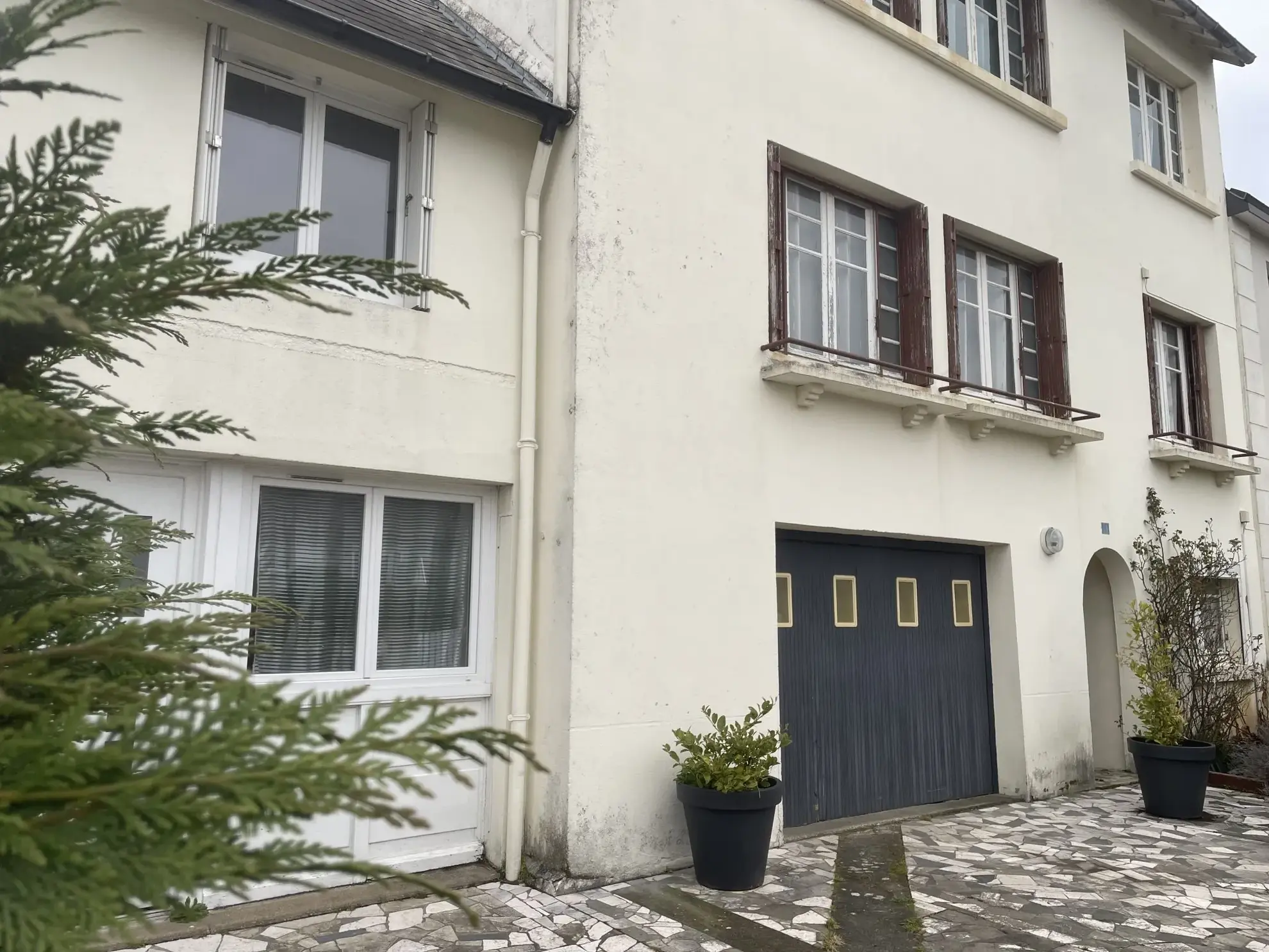 Superbe ensemble immobilier à Trégueux avec potentiel de rénovation 