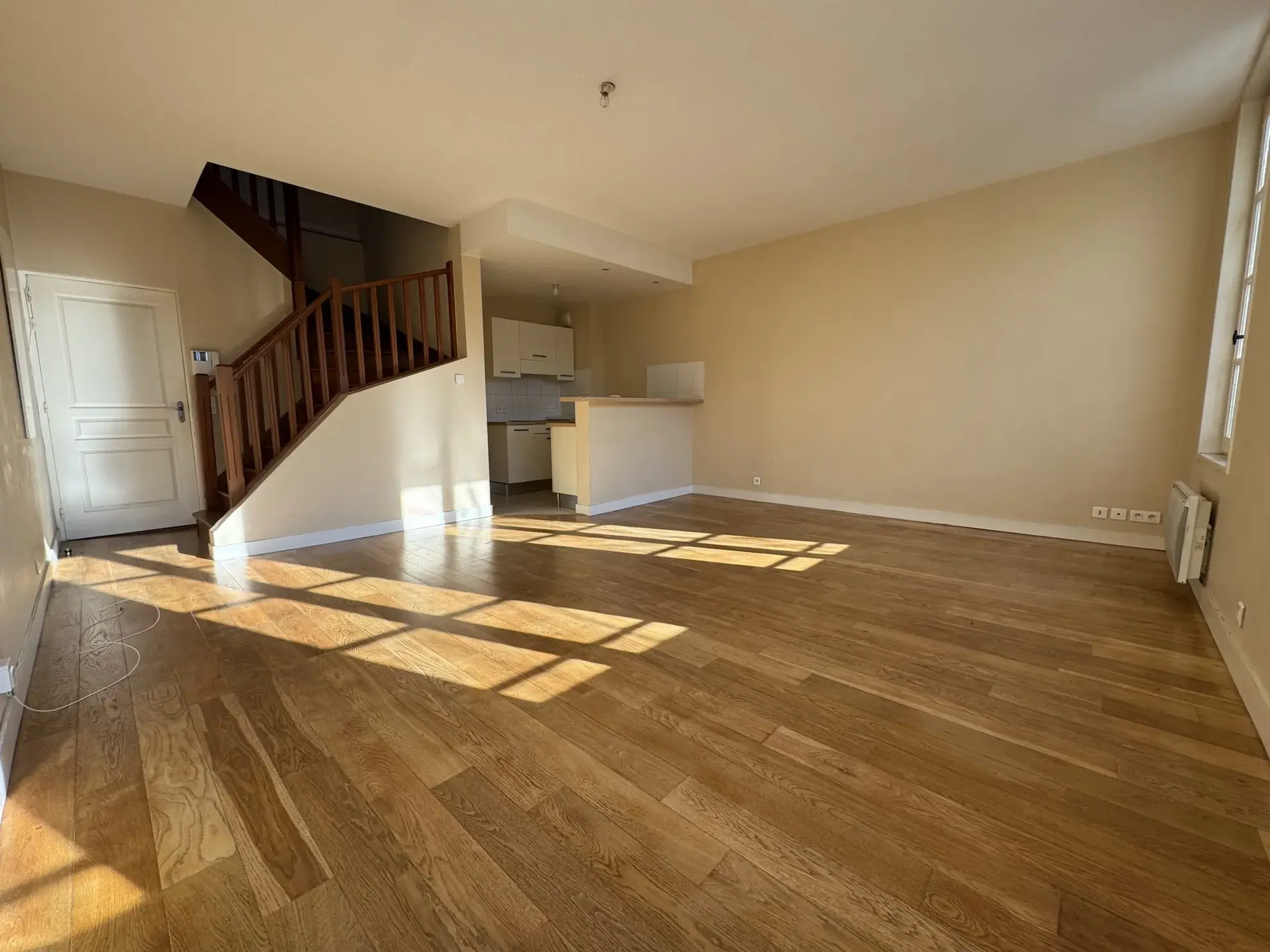 A vendre appartement duplex 3 pièces à Saintes, centre-ville 