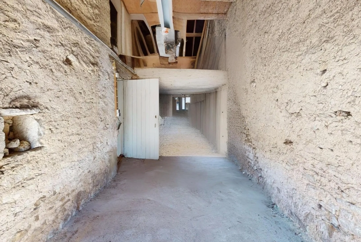 Ferme à rénover à Mignéville - 90 m² avec potentiel proche commodités 