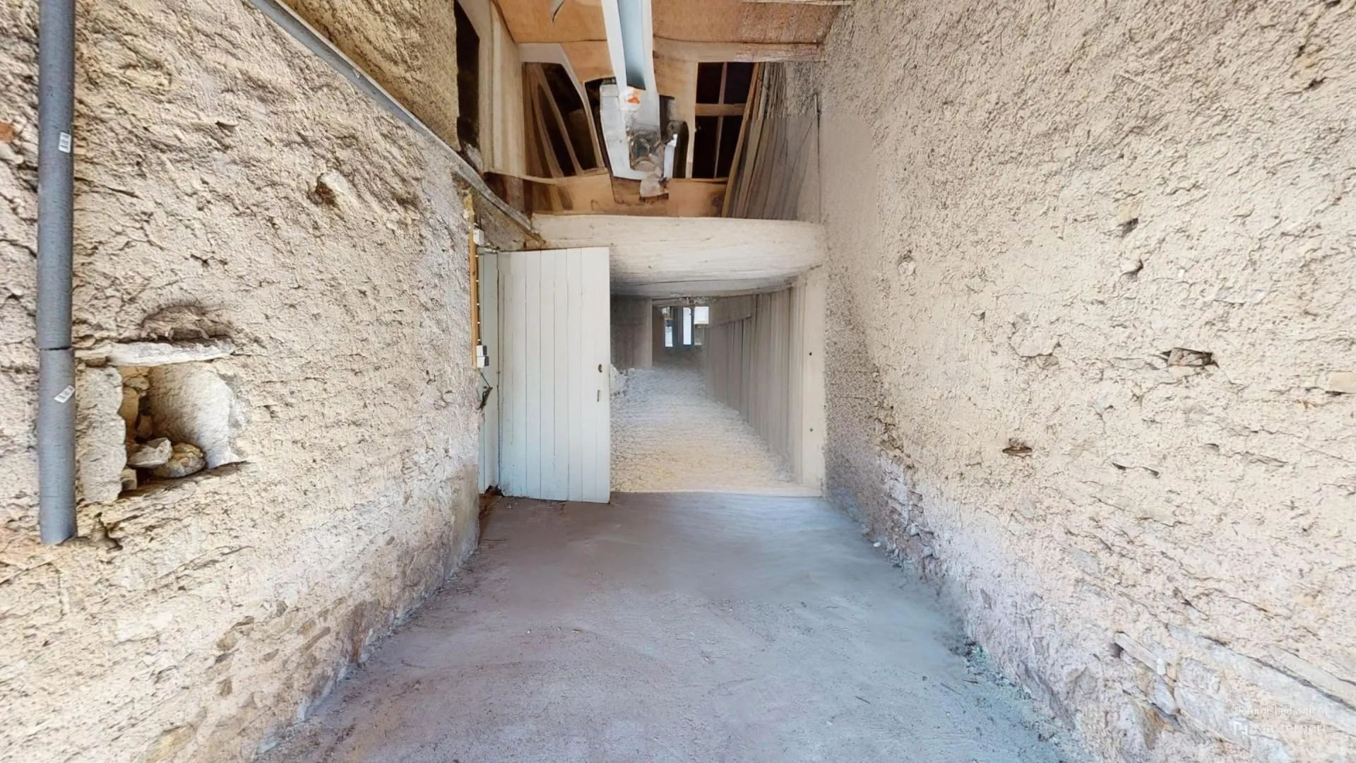 Ferme à rénover à Mignéville - 90 m² avec potentiel proche commodités 