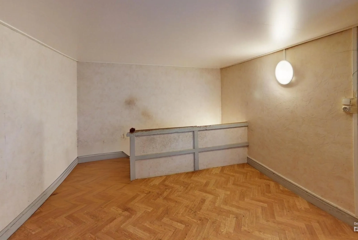 Ferme à rénover à Mignéville - 90 m² avec potentiel proche commodités 
