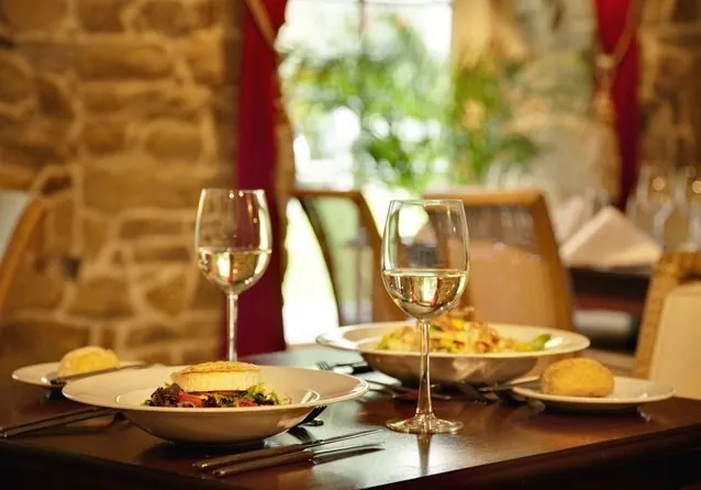 Boutique à vendre dans le quartier Custine Paris 18, emplacement idéal pour restauration rapide 