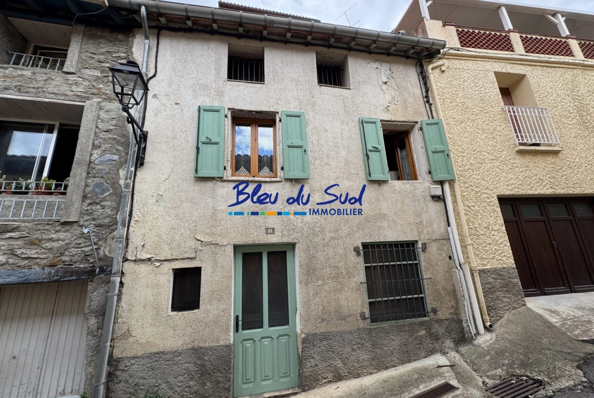 Maison de village à Serdinya avec potentiel de rénovation 