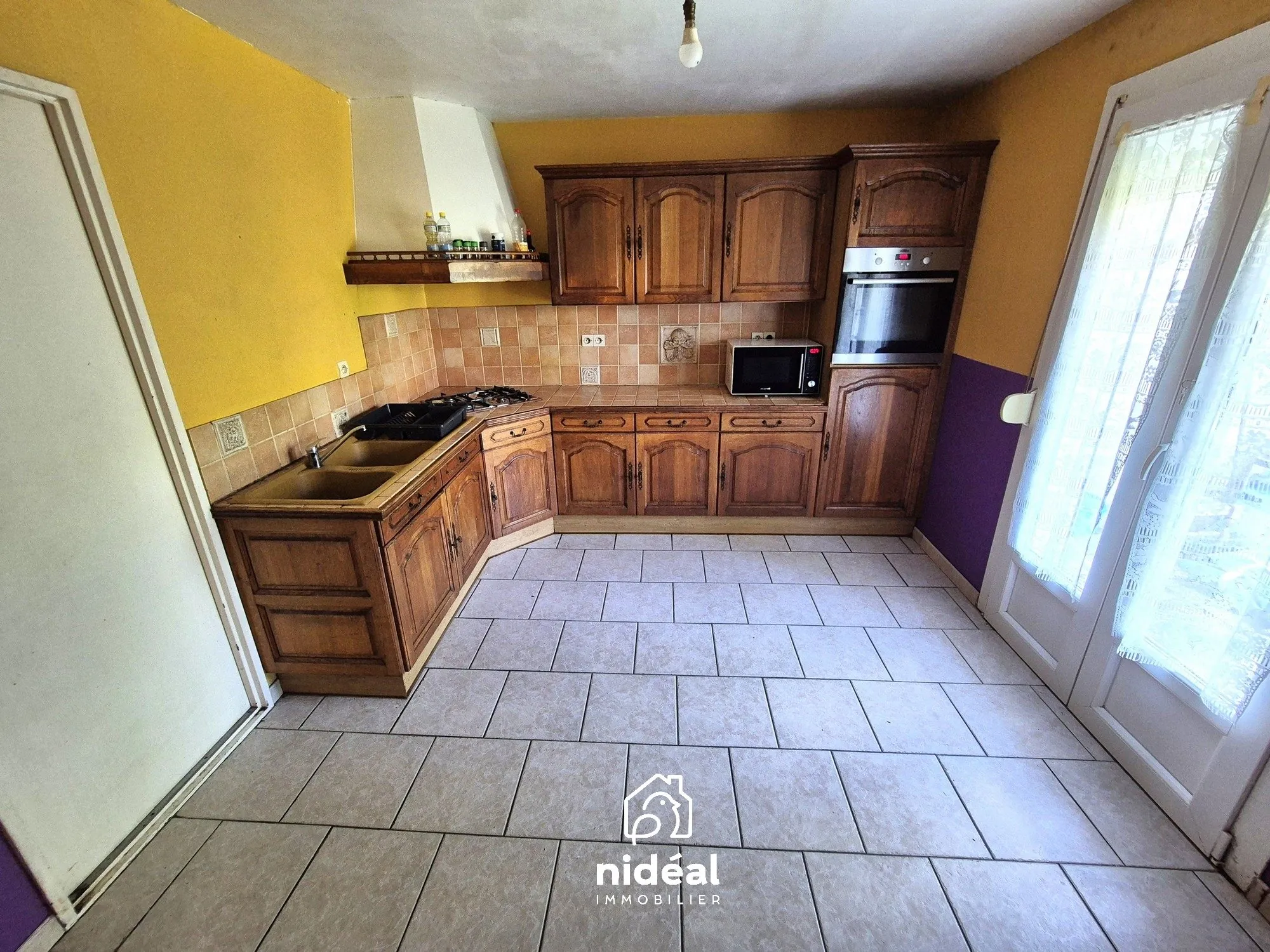 Maison à vendre à Leval – 88 m², 3 chambres, garage, résidence calme 