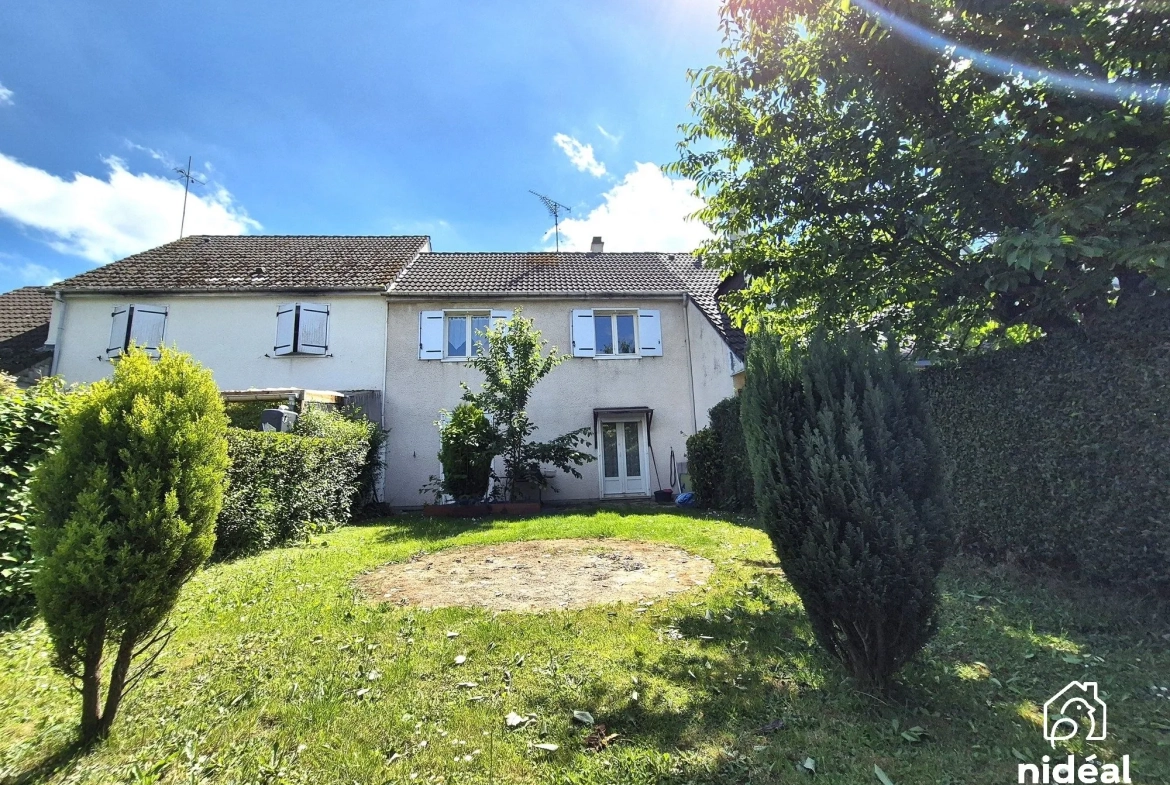 Maison à vendre à Leval – 88 m², 3 chambres, garage, résidence calme 