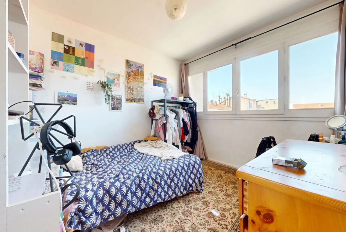 Appartement T3 de 55 m² avec potentiel de rentabilité à Lyon 
