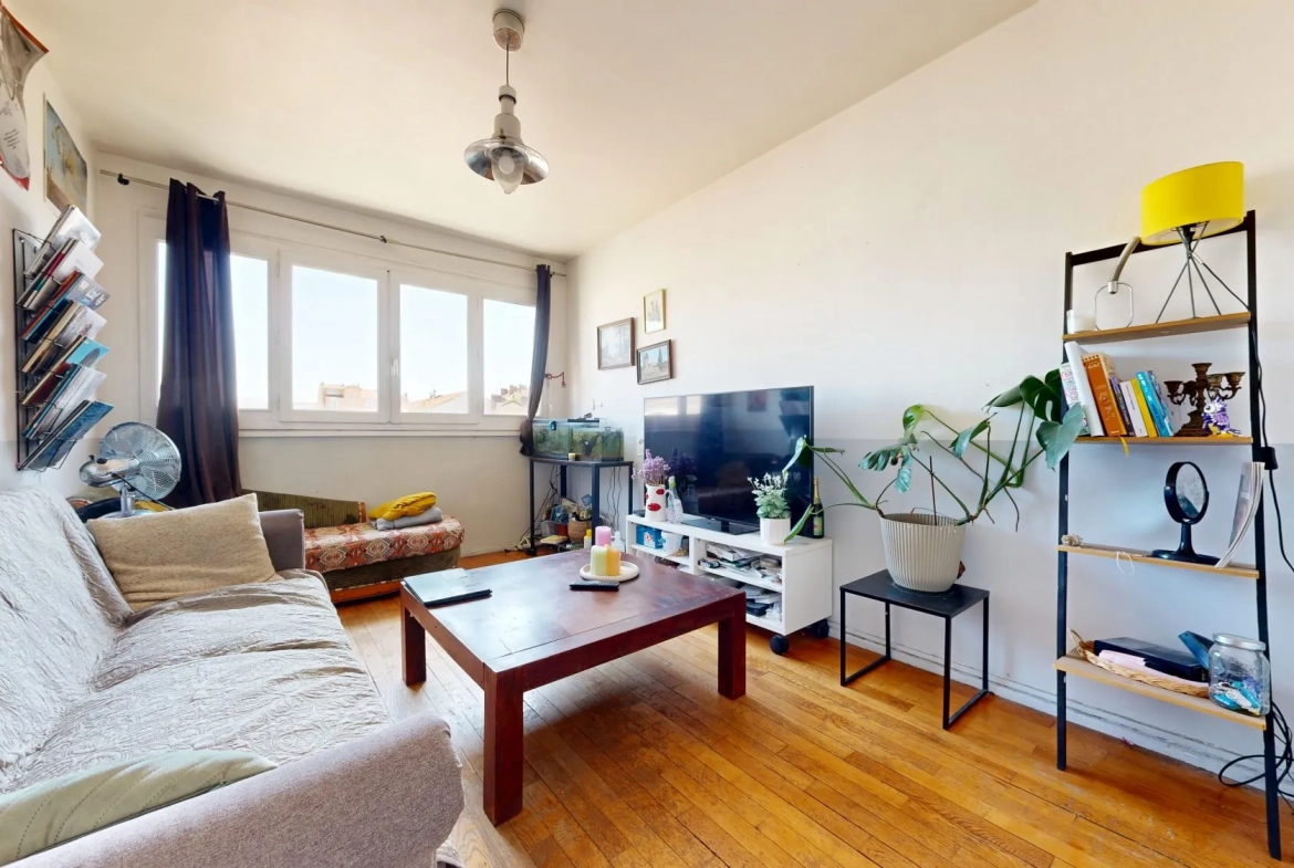 Appartement T3 de 55 m² avec potentiel de rentabilité à Lyon 