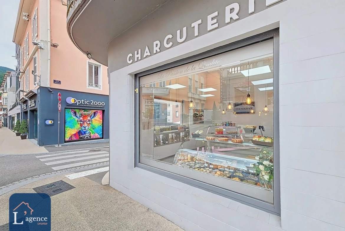 Fonds de commerce à vendre sur l'avenue principale de Valserhone 
