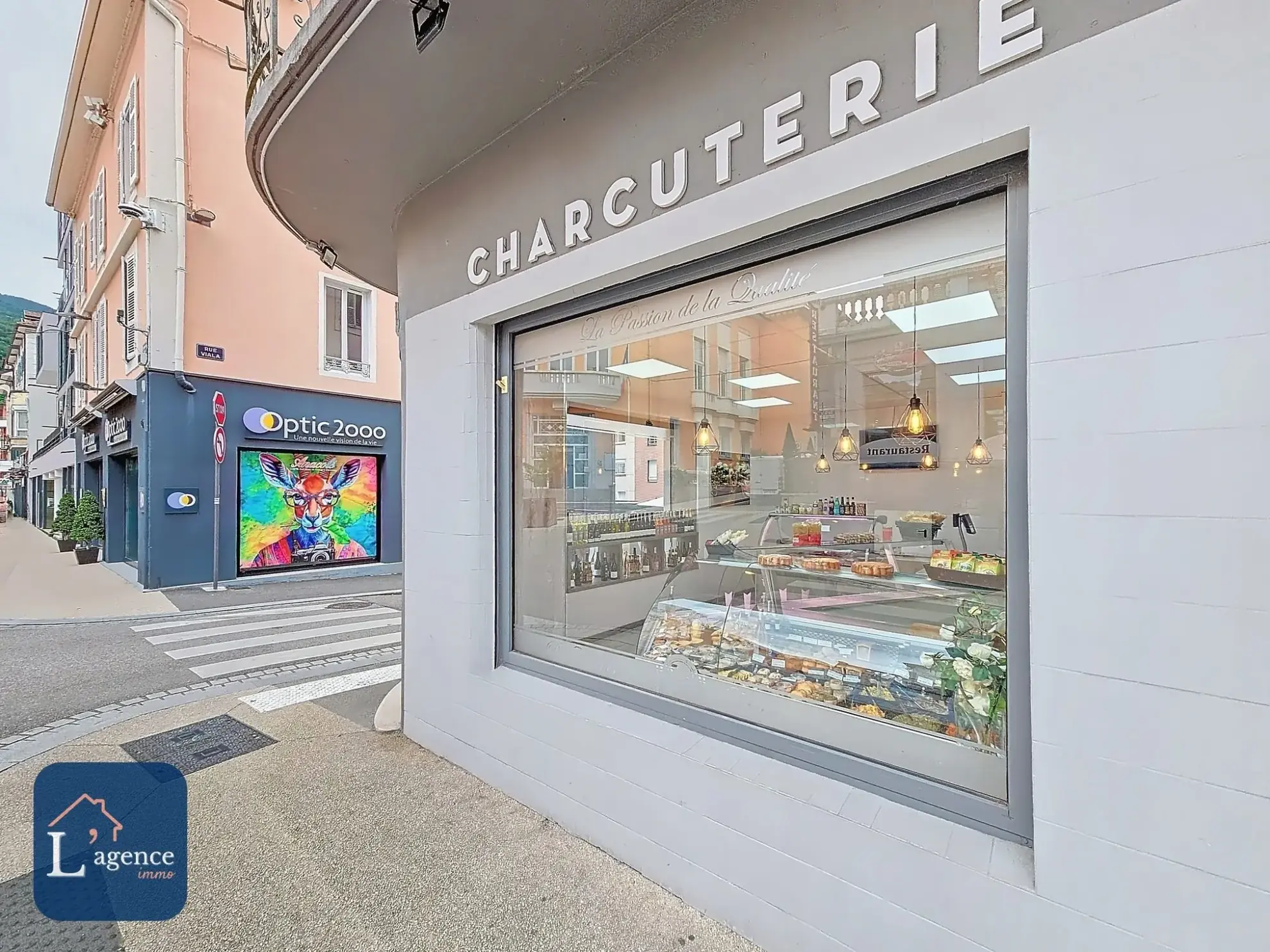 Fonds de commerce à vendre sur l'avenue principale de Valserhone 