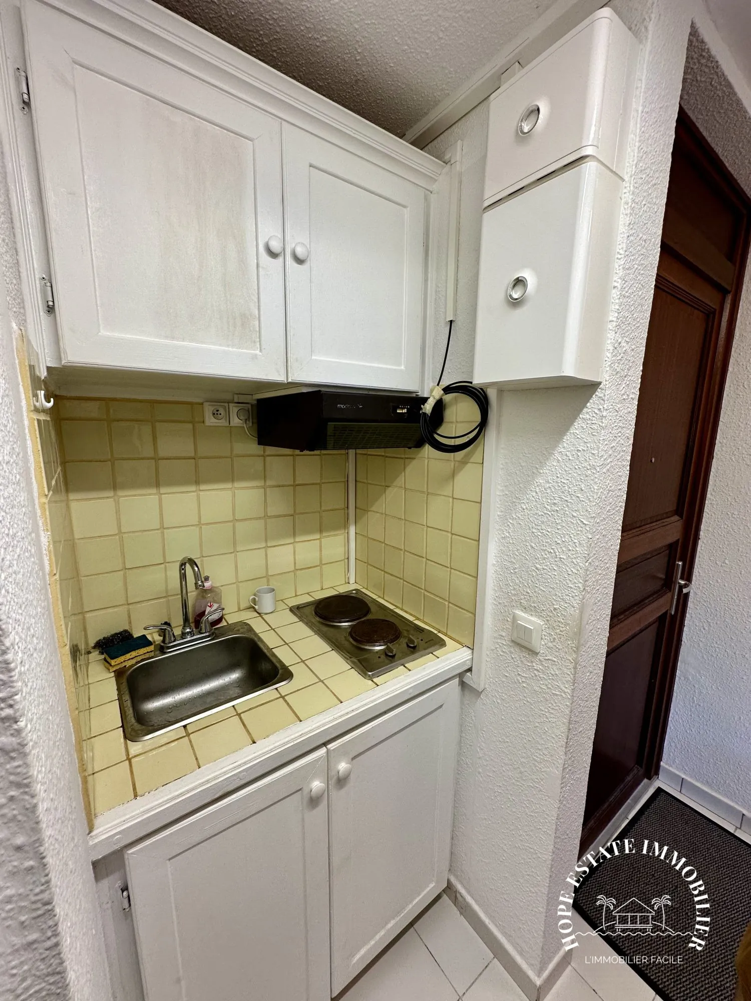 Studio à vendre avec balcon à Marigot - Résidence calme et vue dégagée 