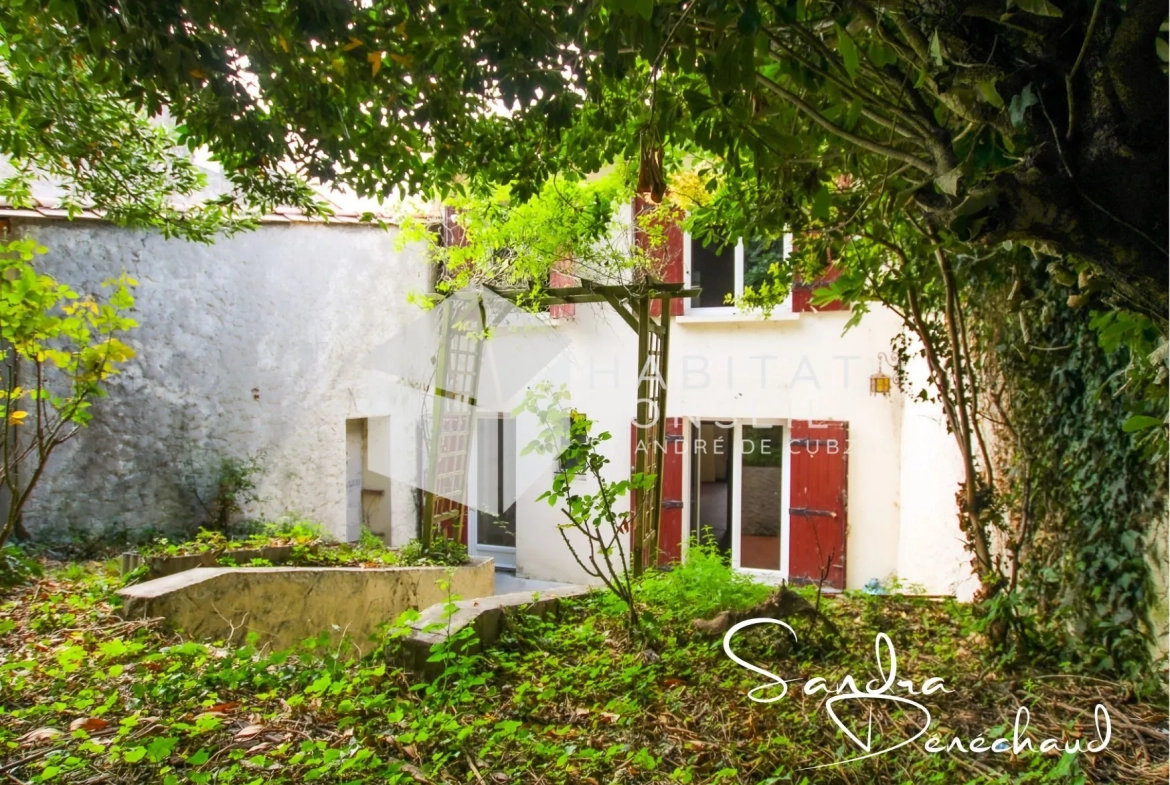 Maison en pierres de 104 m2 avec jardin à Bourg-sur-Gironde 