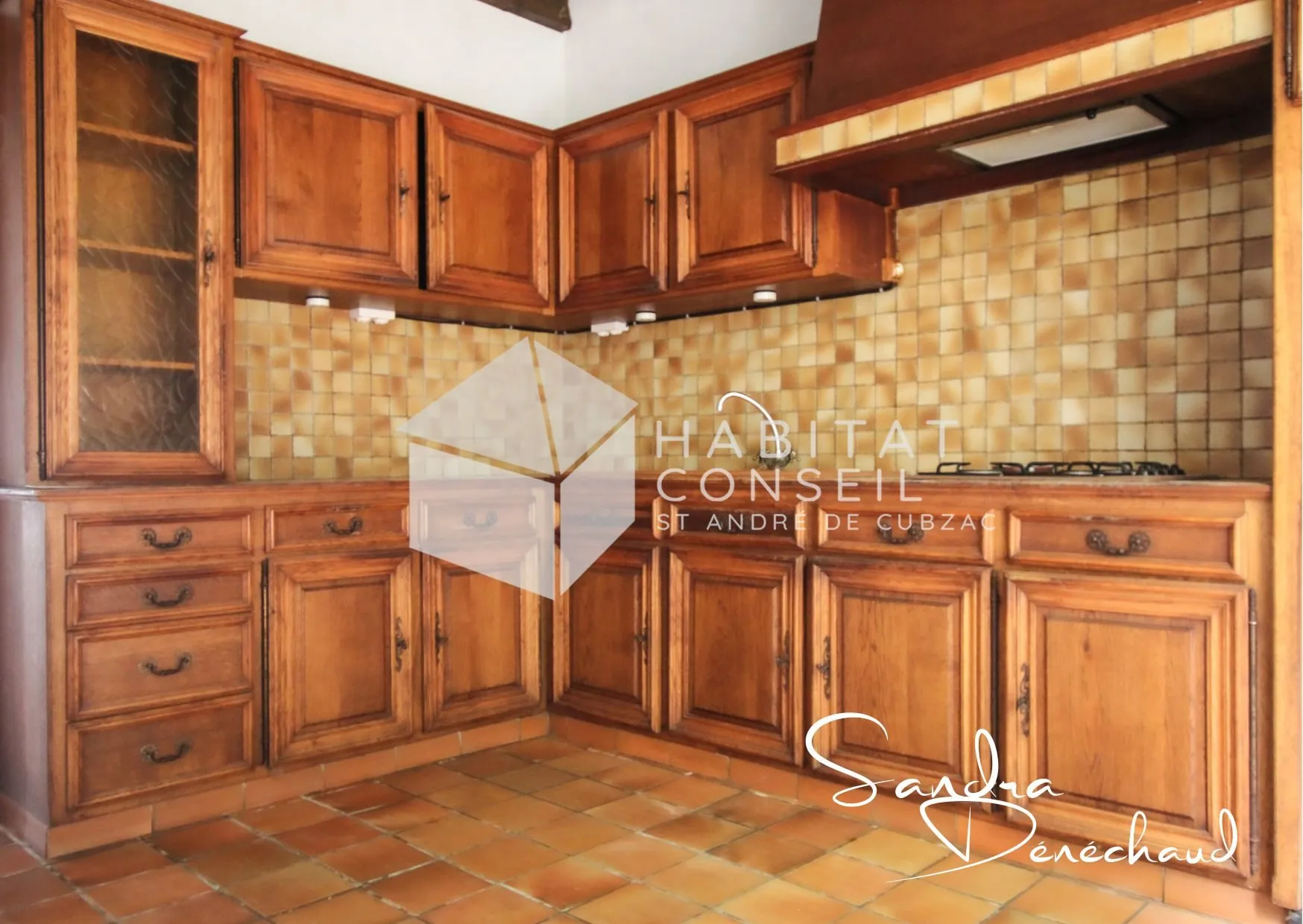 Maison en pierres de 104 m2 avec jardin à Bourg-sur-Gironde 