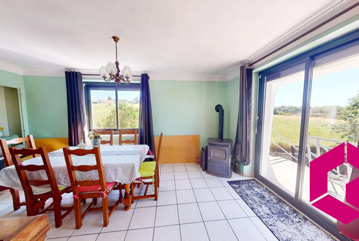 Maison à Craponne-sur-Arzon – 85 m² avec terrain arboré de 560 m² 