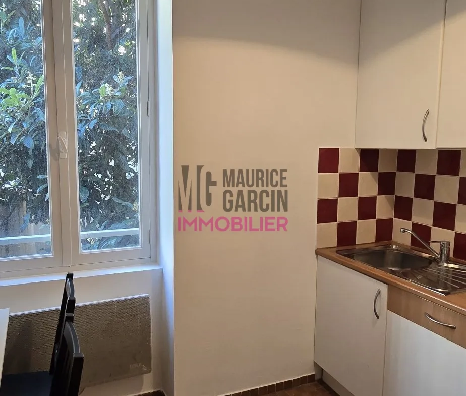 Appartement T.1 de 27 m² à Avignon intra-muros, idéal investissement 