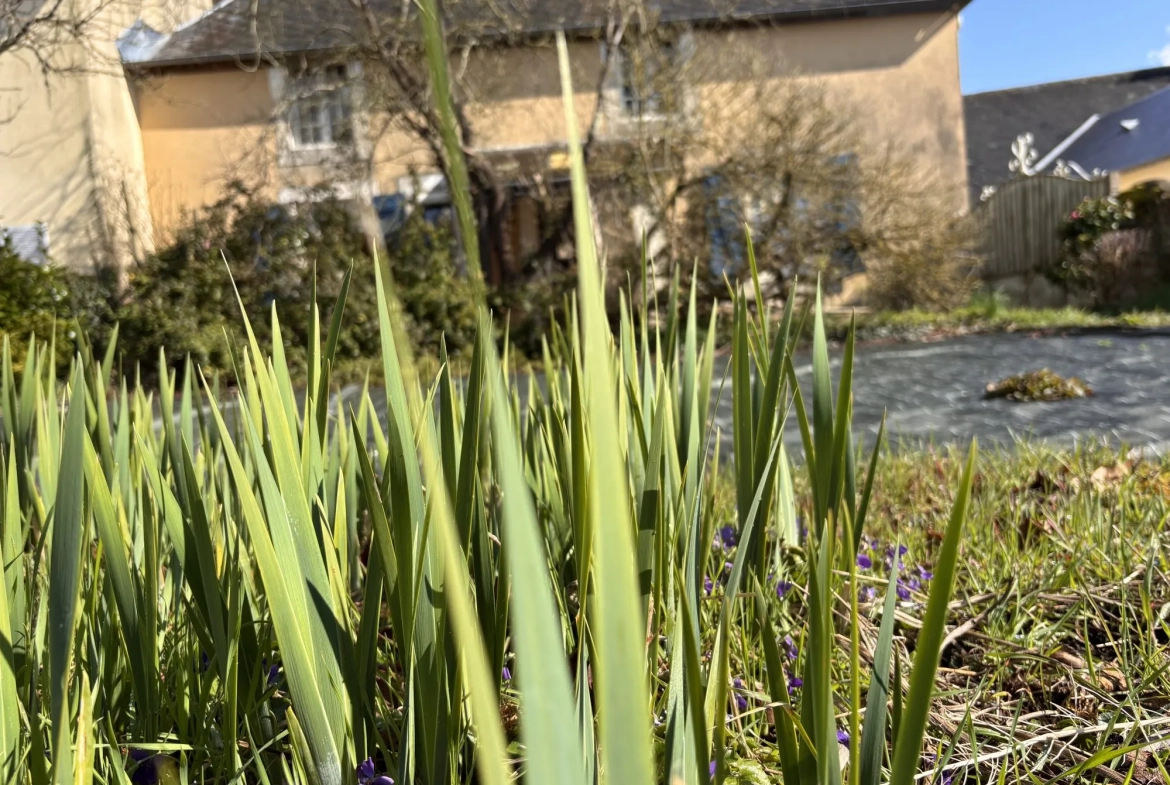 Charmante maison familiale à Conlie avec terrain et terrasse 
