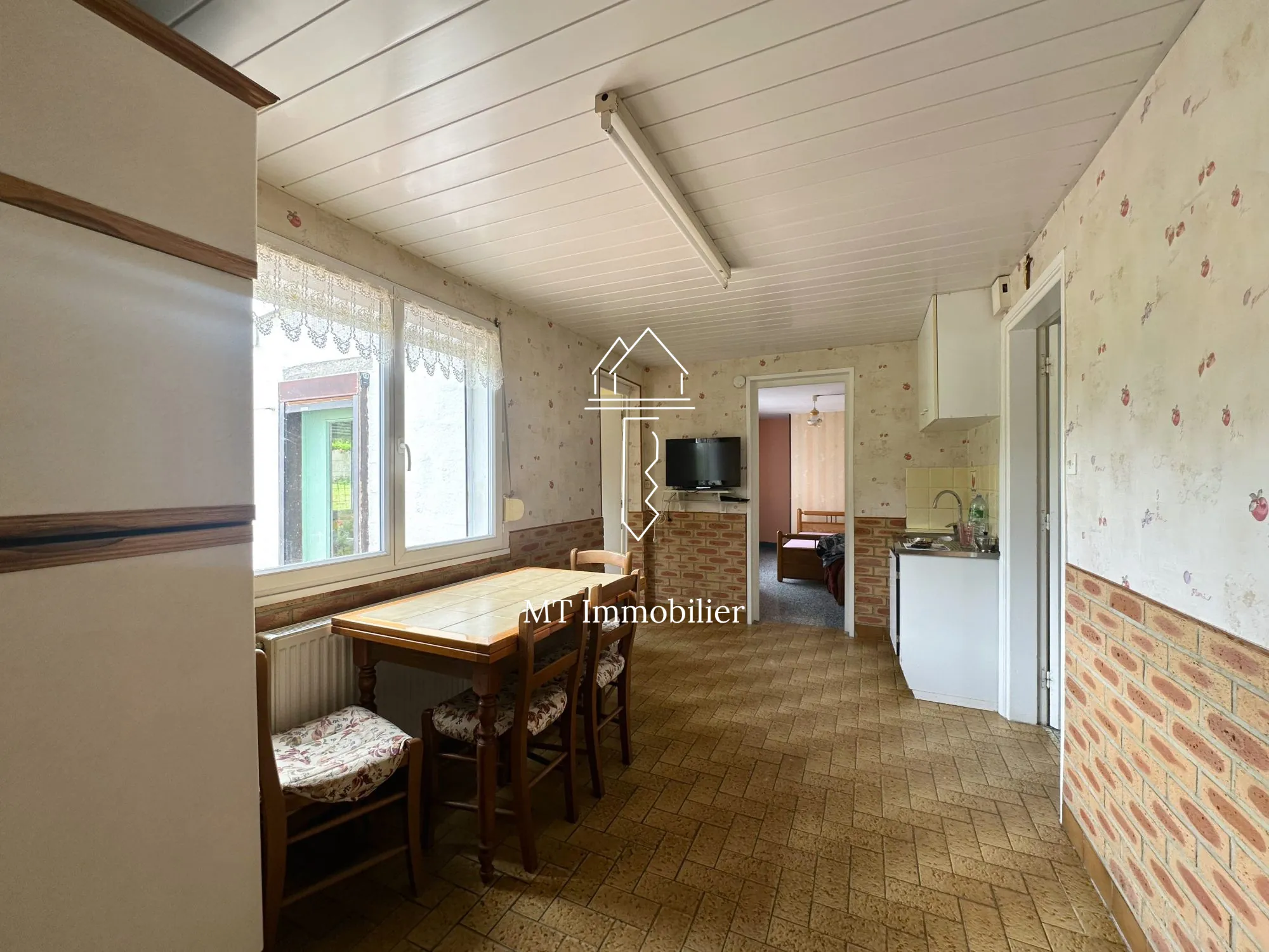 Maison à rénover de 110 m² avec grand terrain à Radinghem, secteur calme 