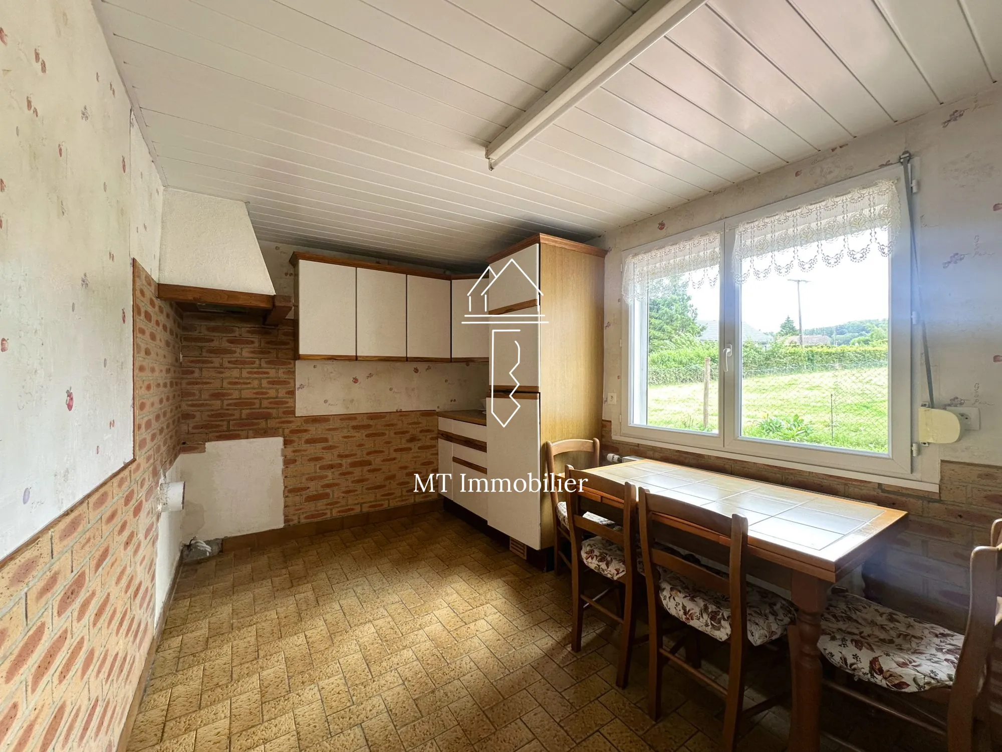 Maison à rénover de 110 m² avec grand terrain à Radinghem, secteur calme 