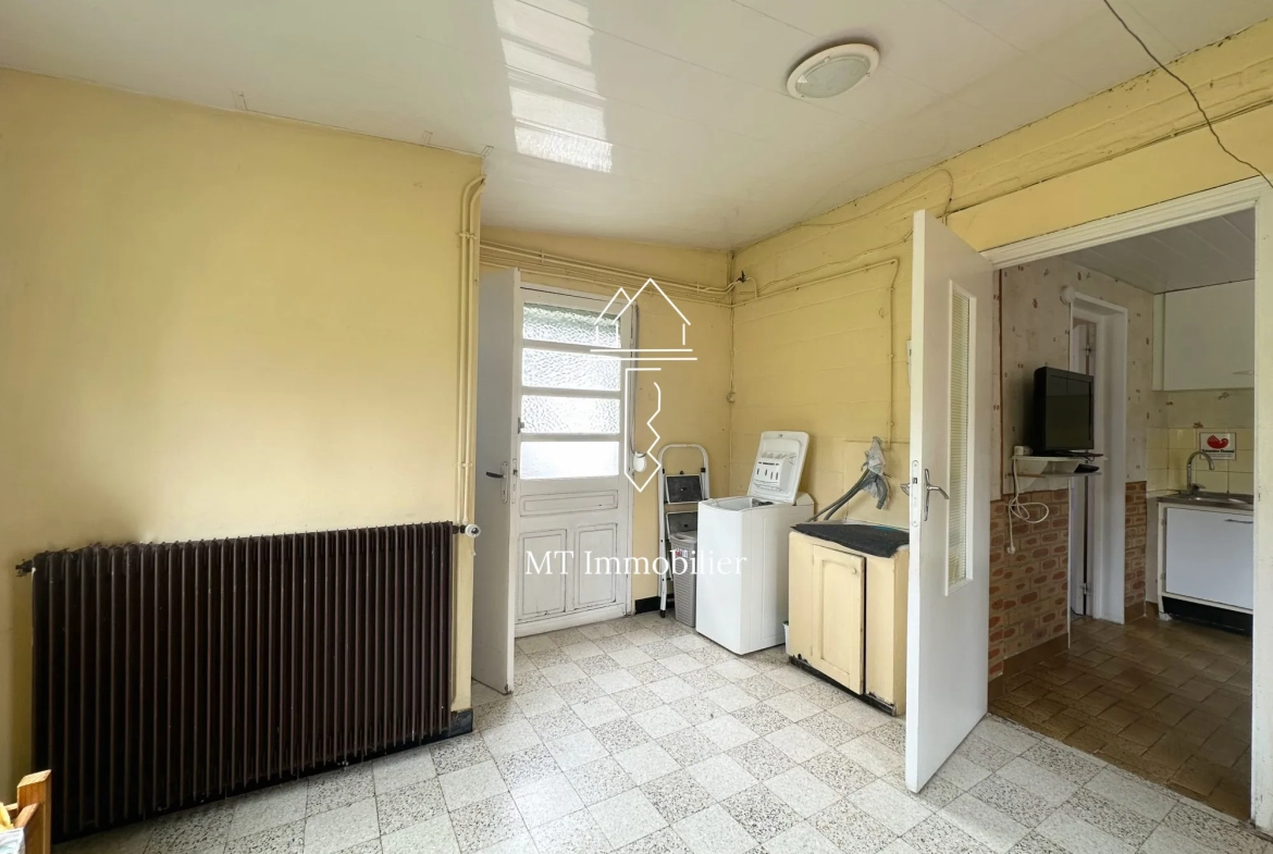 Maison à rénover de 110 m² avec grand terrain à Radinghem, secteur calme 