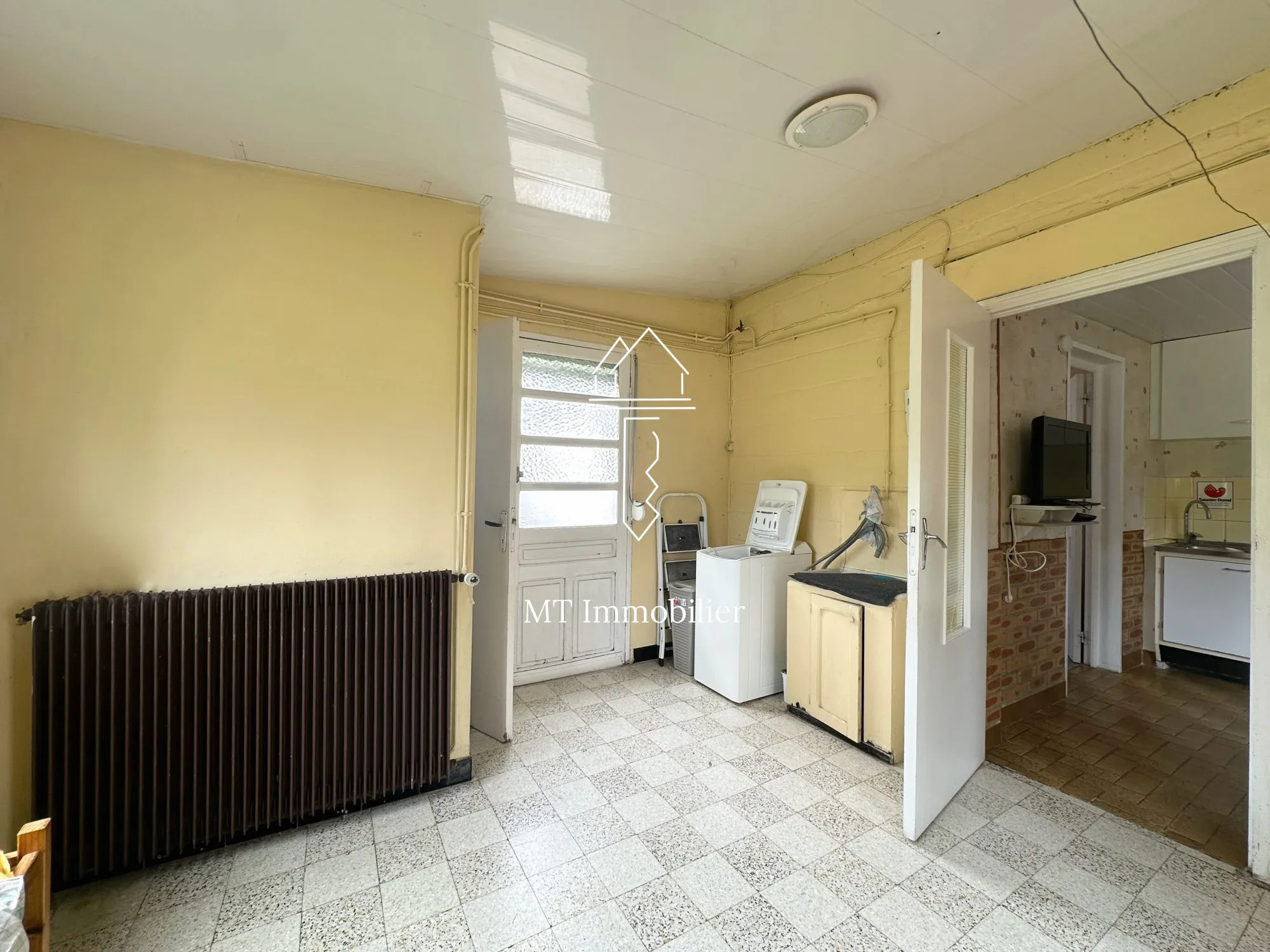 Maison à rénover de 110 m² avec grand terrain à Radinghem, secteur calme 