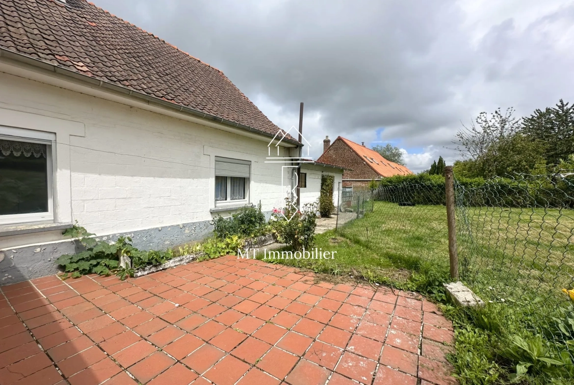 Maison à rénover de 110 m² avec grand terrain à Radinghem, secteur calme 