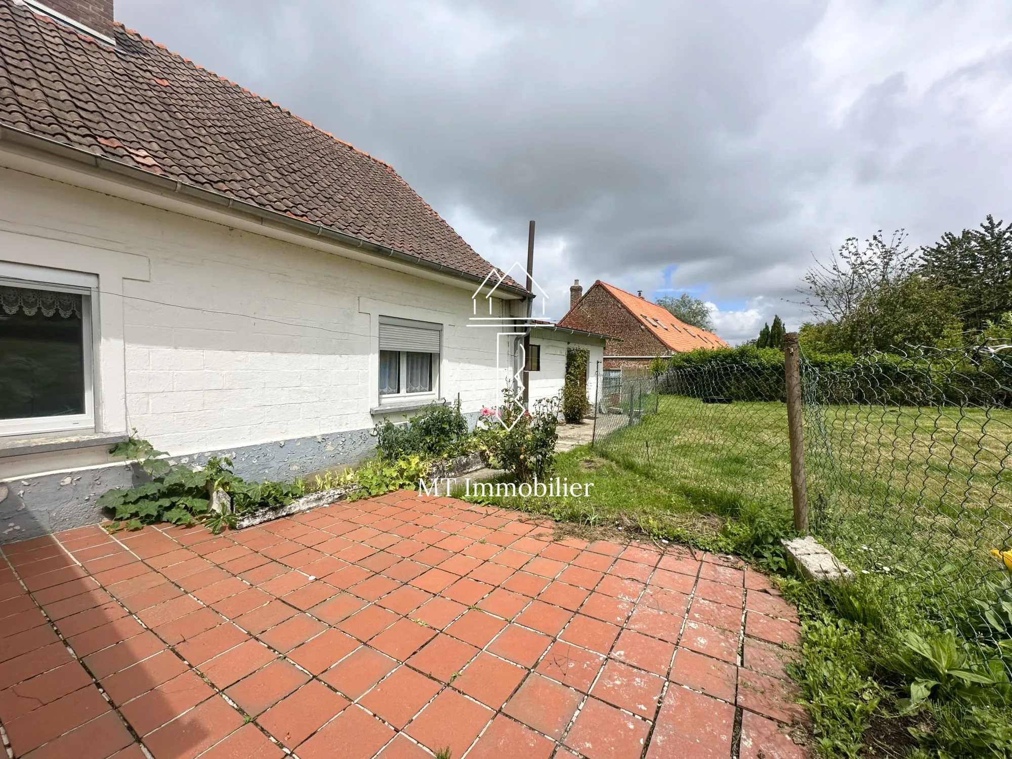 Maison à rénover de 110 m² avec grand terrain à Radinghem, secteur calme 