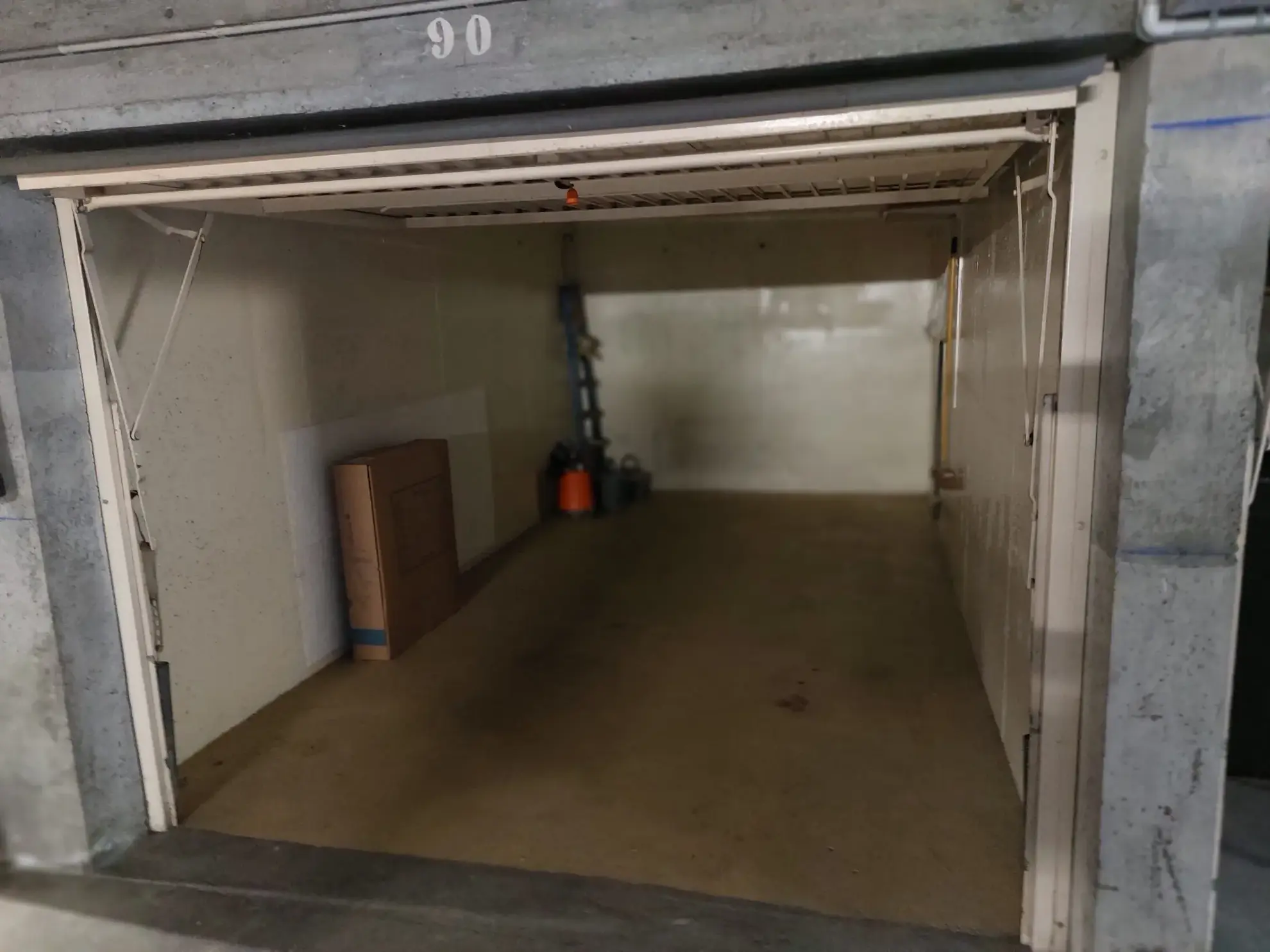 Bel appartement lumineux avec vue lac à Vichy - 2 chambres, garage, sans travaux 