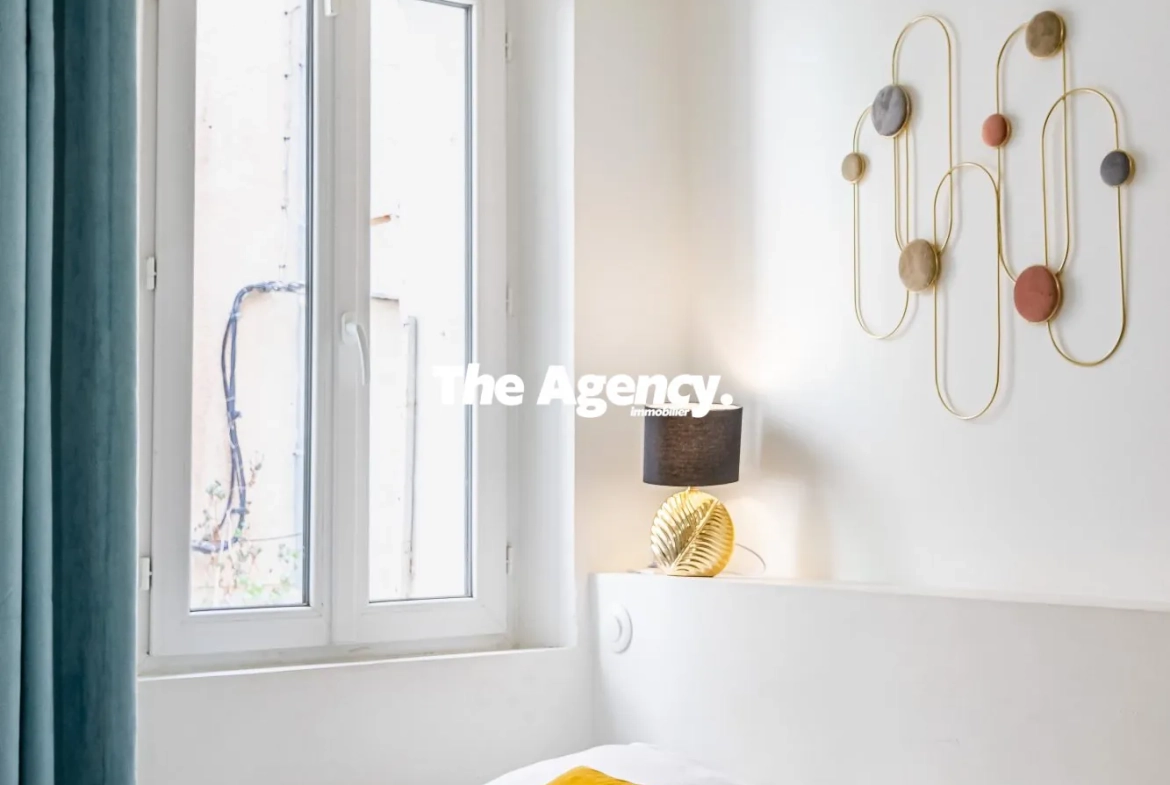 Studio rénové de 16m² au Panier, Marseille - Vente meublée 