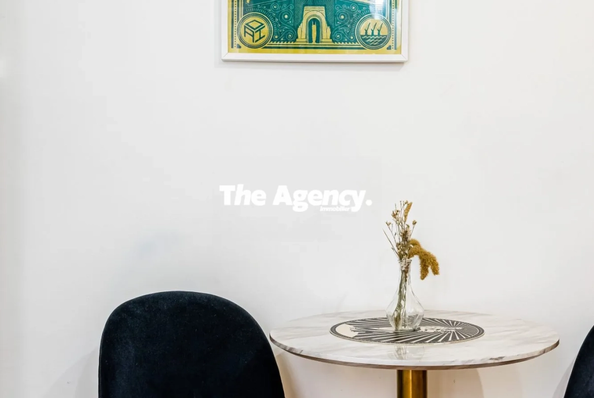 Studio rénové de 16m² au Panier, Marseille - Vente meublée 