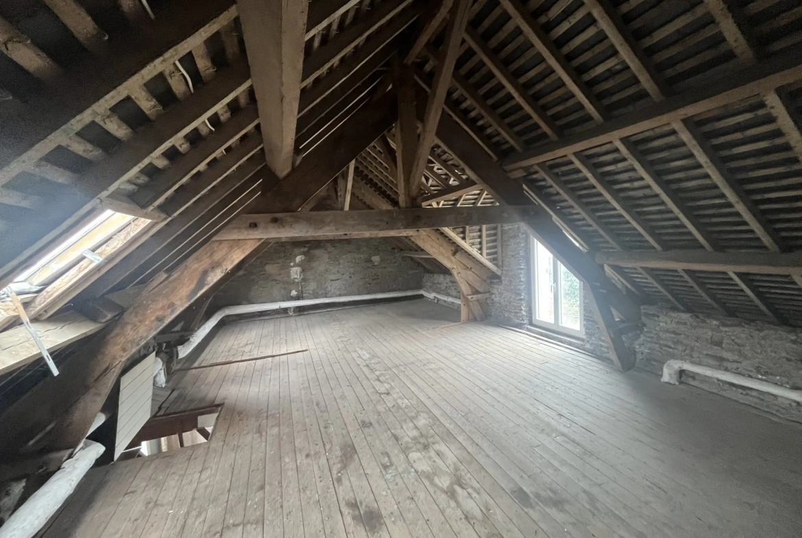 Charmante maison de campagne à Neant-sur-Yvel avec jardin de 1619 m² 