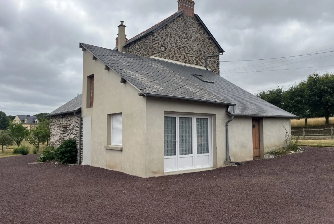 Charmante maison de campagne à Neant-sur-Yvel avec jardin de 1619 m² 
