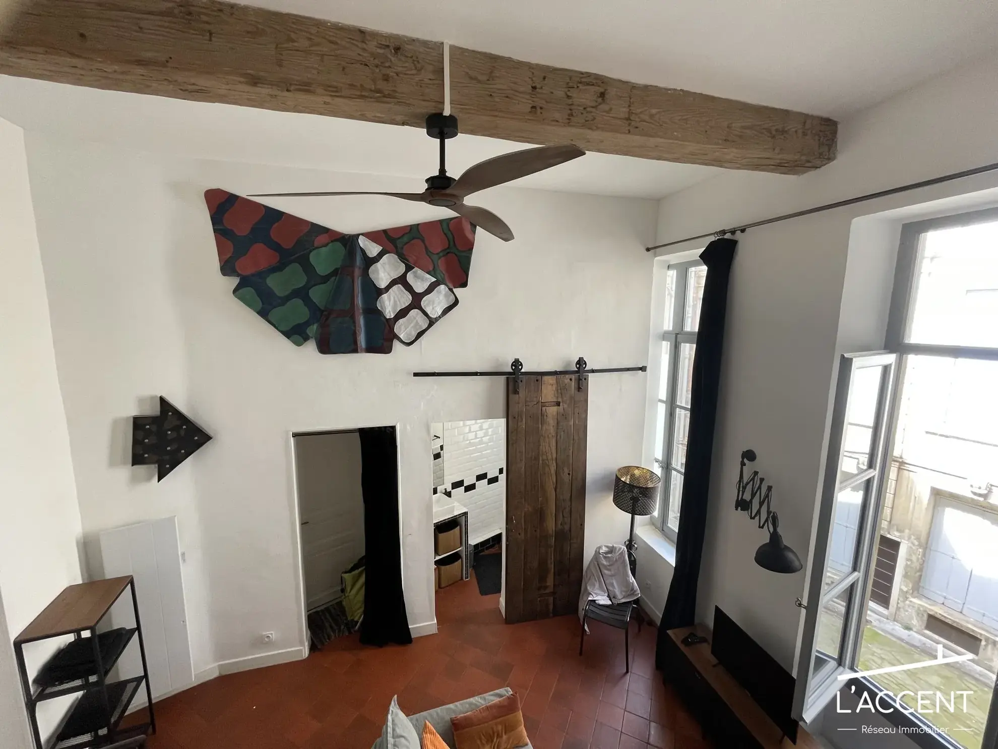 Appartement de 50 m² avec emplacement privilégié à Nîmes, proche des Arènes 