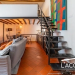 Appartement de 50 m² avec emplacement privilégié à Nîmes, proche des Arènes