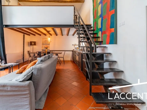 Appartement de 50 m² avec emplacement privilégié à Nîmes, proche des Arènes