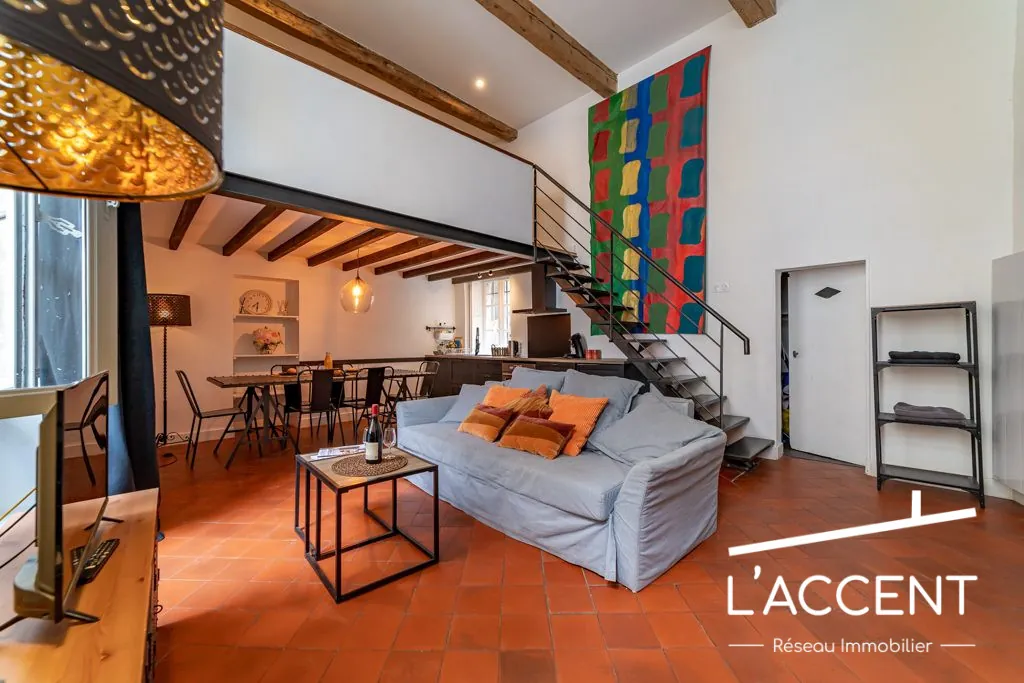 Appartement de 50 m² avec emplacement privilégié à Nîmes, proche des Arènes 