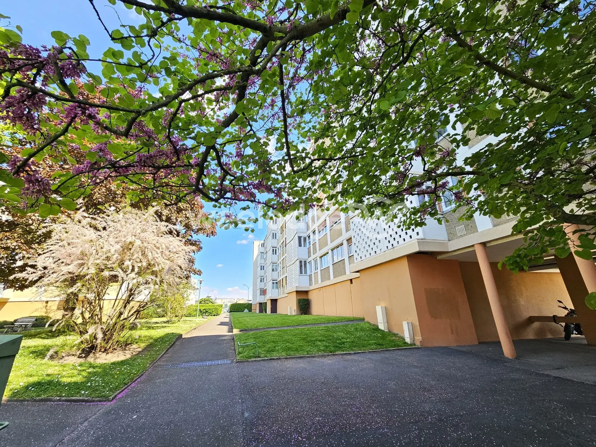 Appartement 4 pièces à vendre à Conflans-Sainte-Honorine, 69 m² avec cave et parking 