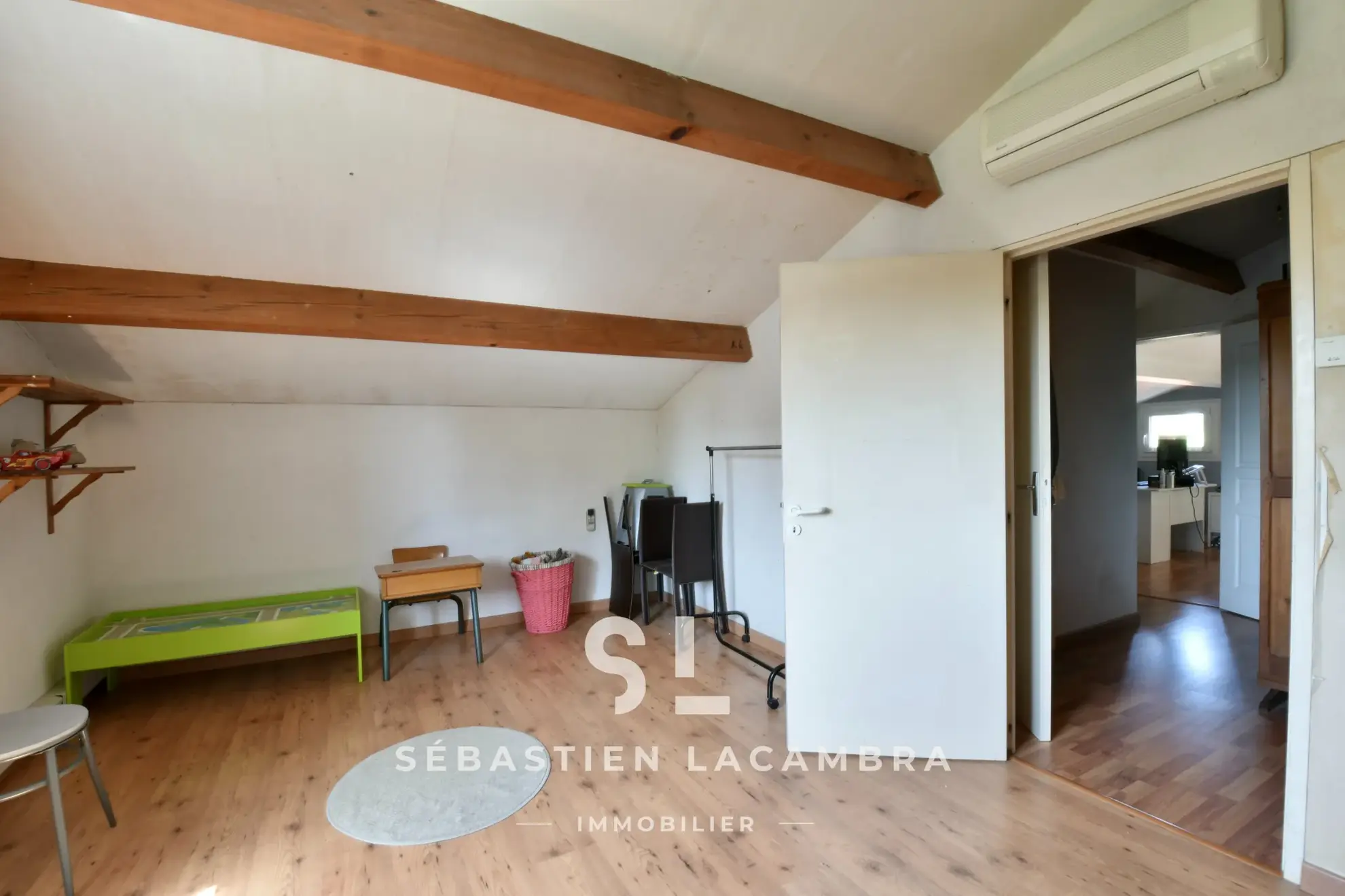 Maison familiale avec piscine et grand jardin à Lescure-d’Albigeois 