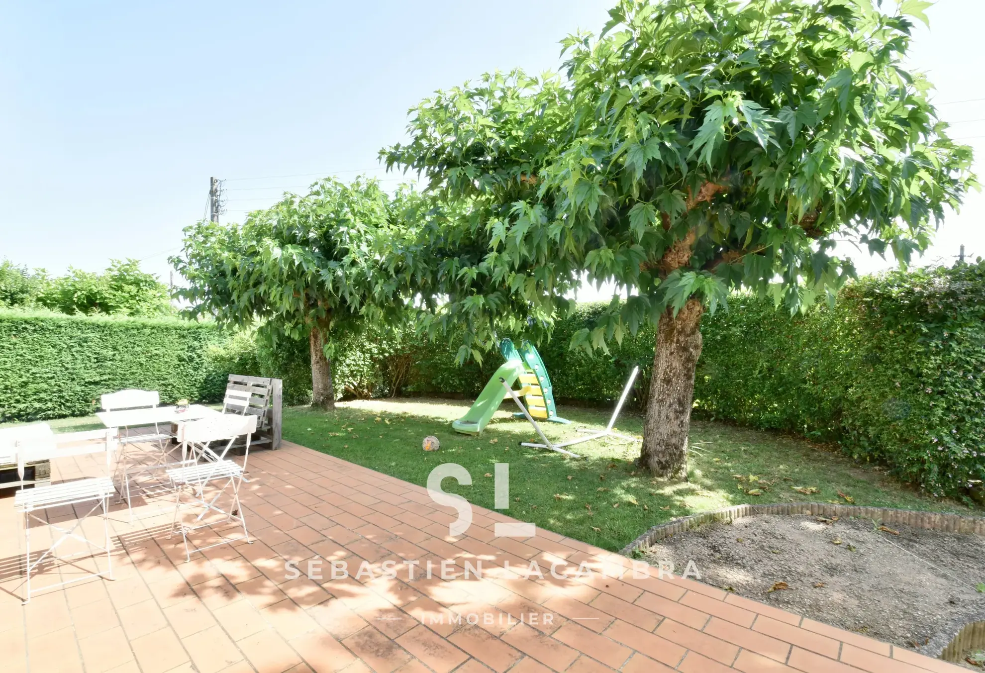 Maison familiale avec piscine et grand jardin à Lescure-d’Albigeois 
