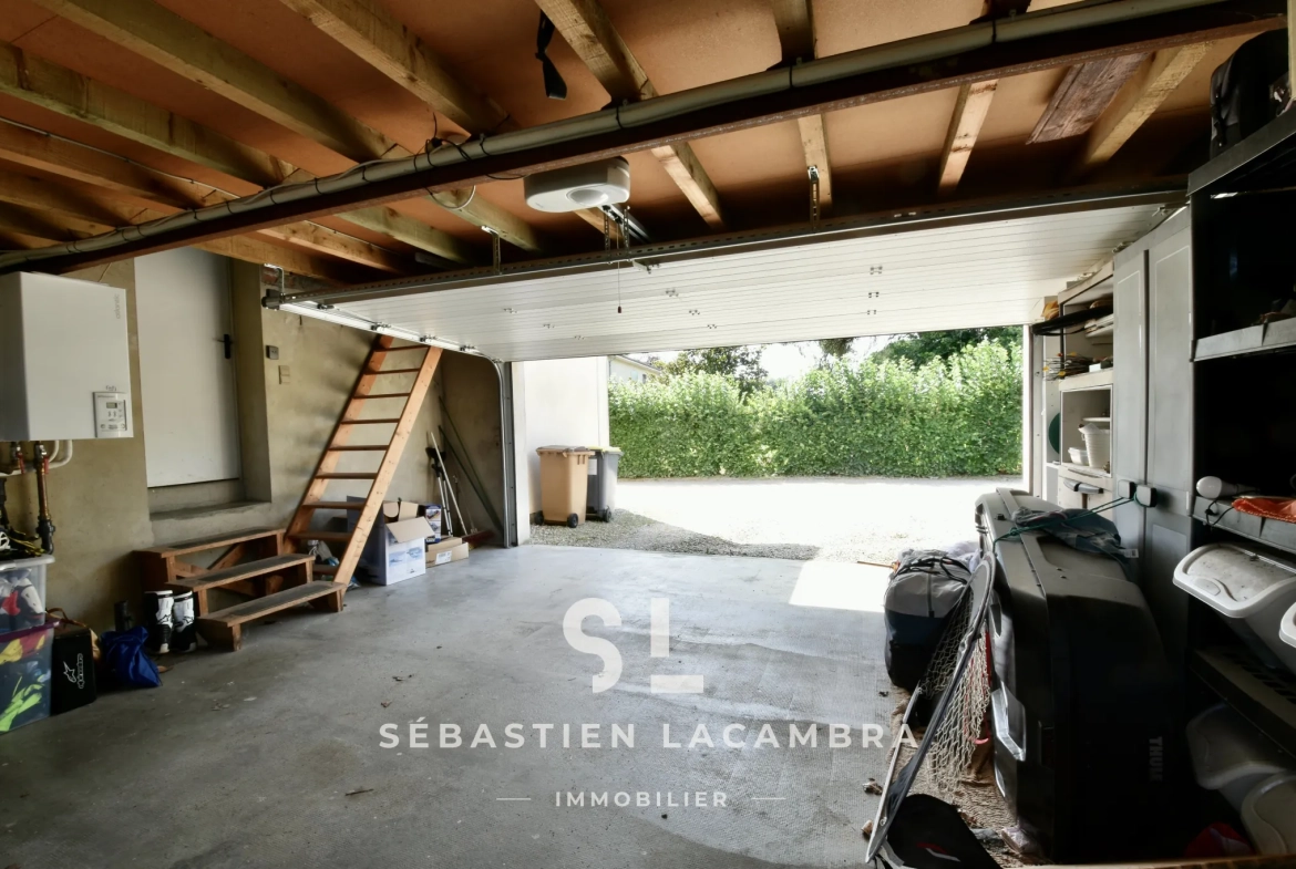 Maison familiale avec piscine et grand jardin à Lescure-d’Albigeois 