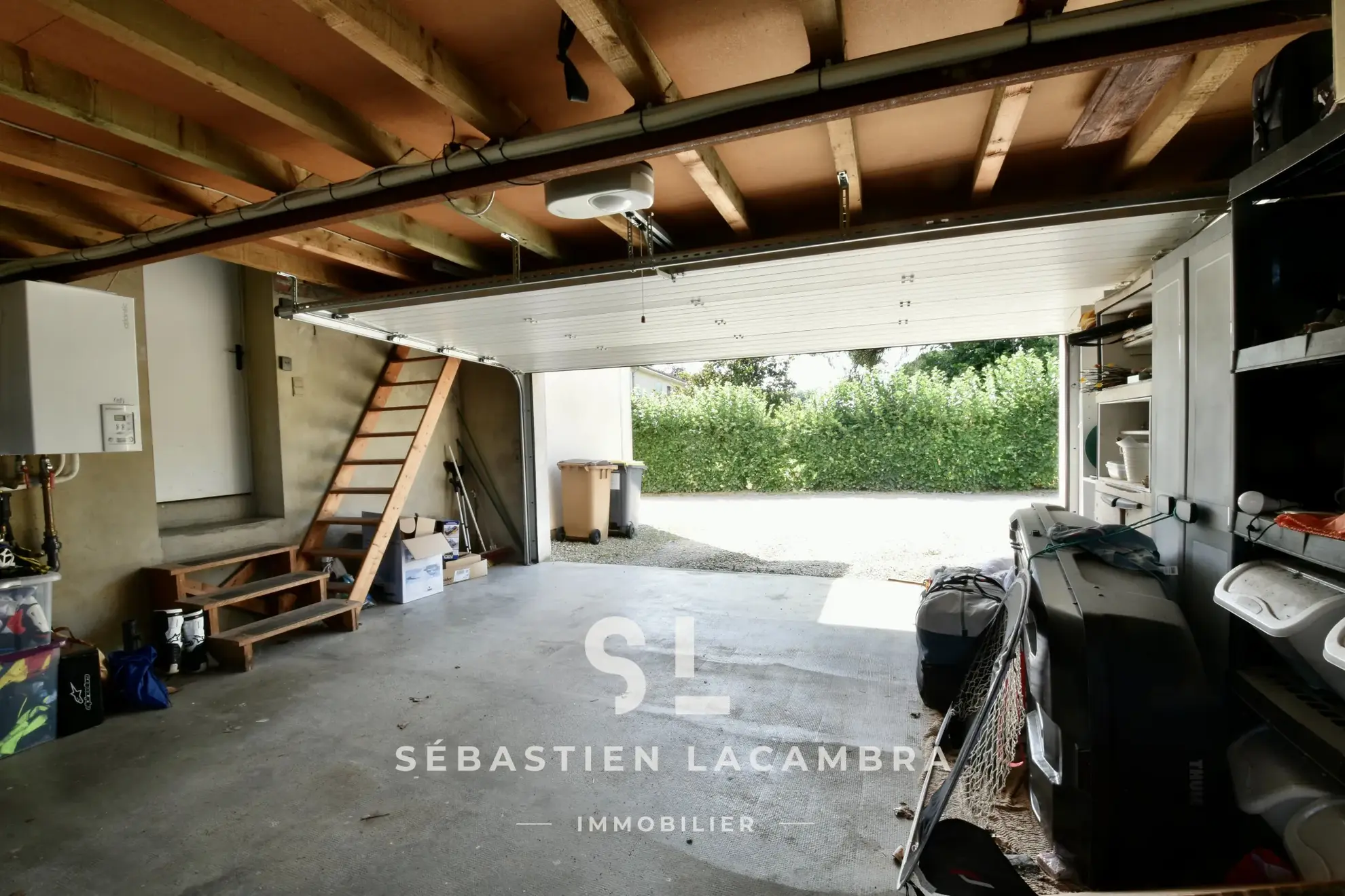 Maison familiale avec piscine et grand jardin à Lescure-d’Albigeois 
