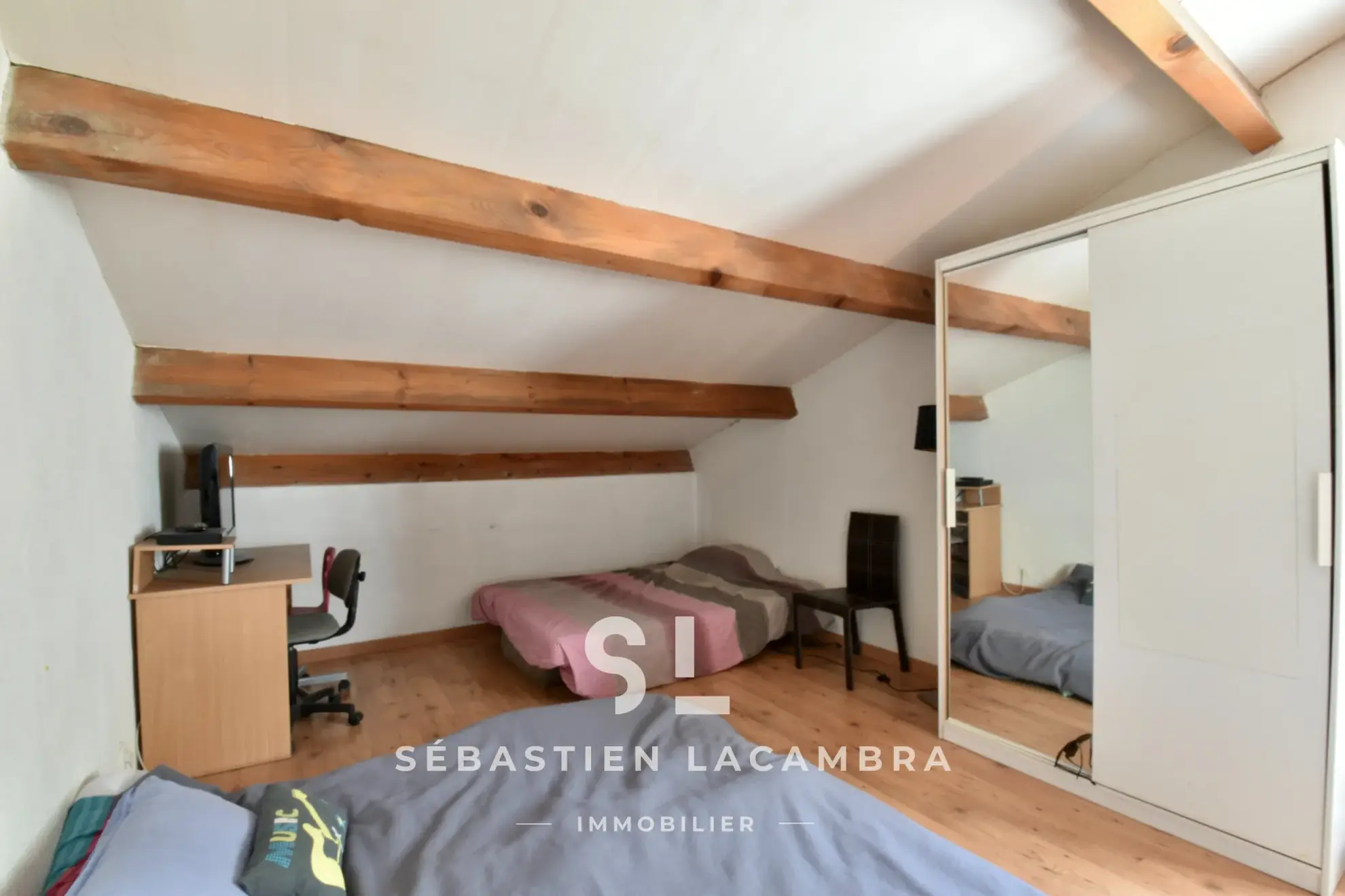 Maison familiale avec piscine et grand jardin à Lescure-d’Albigeois 