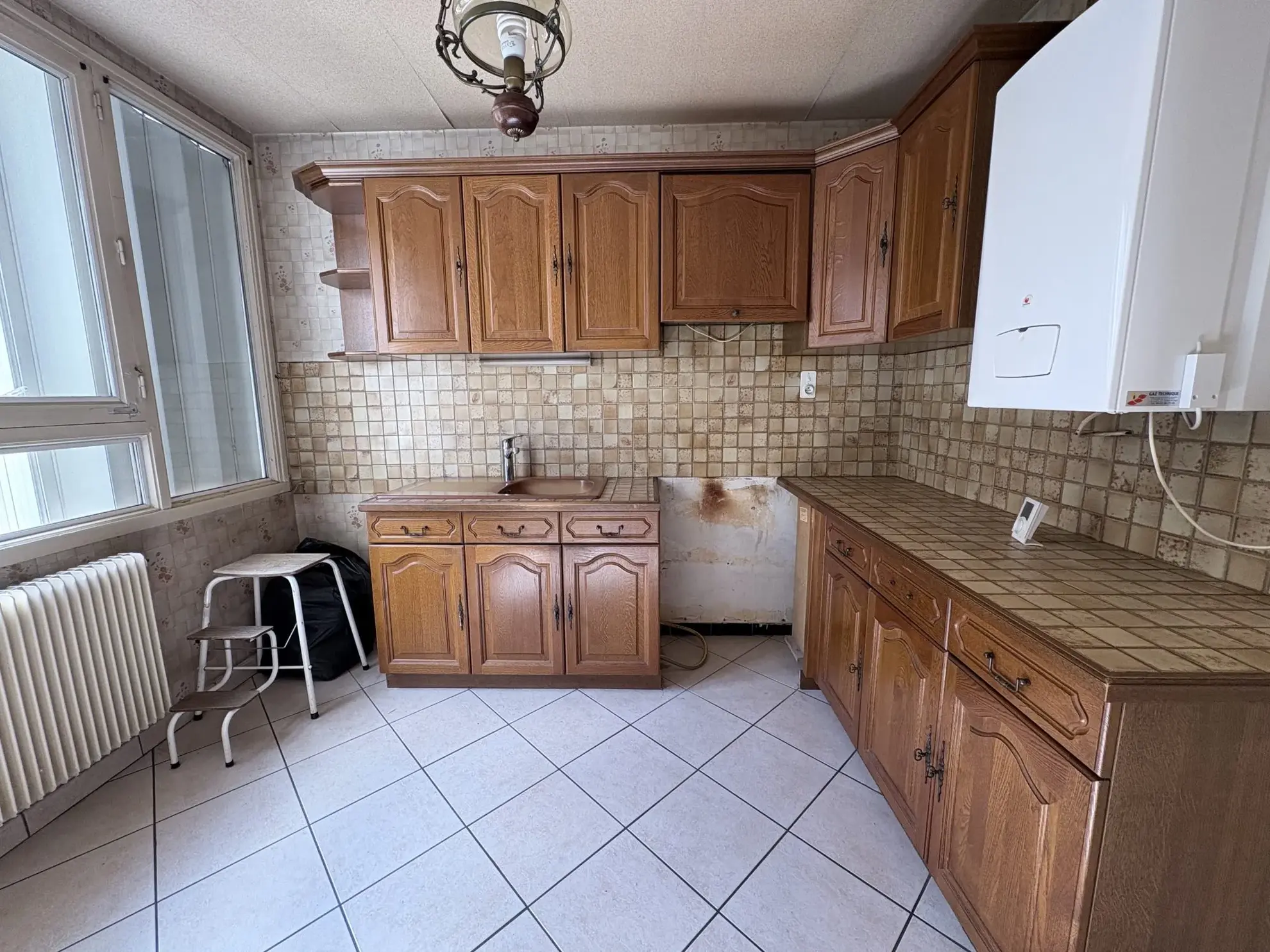 Appartement 3 pièces à rénover à Durtol proche commodités 